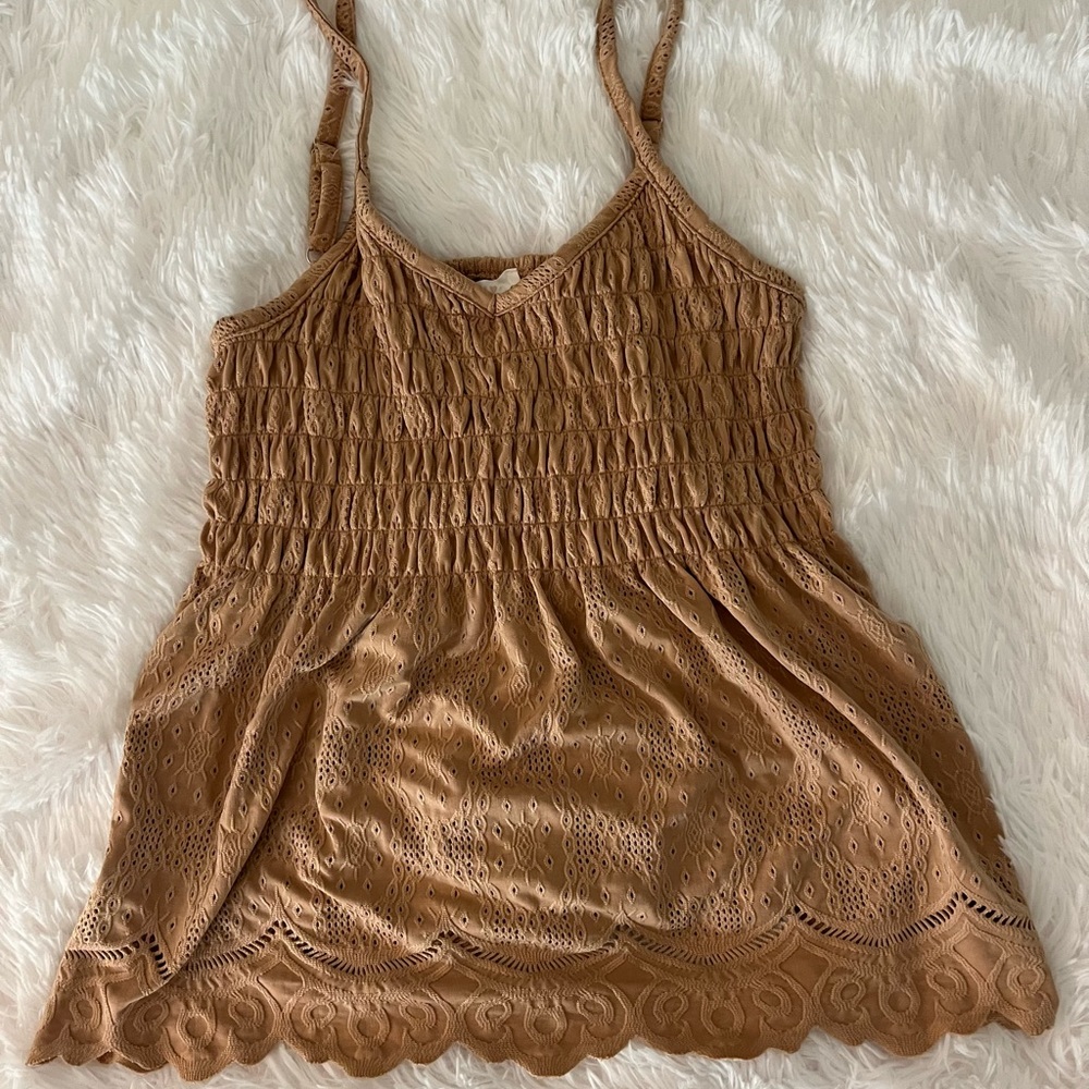 Light orange/nude stretchy tank